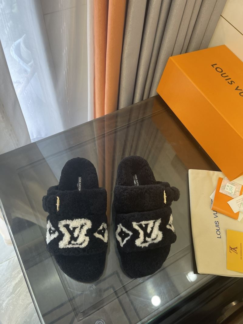 Louis Vuitton Slippers